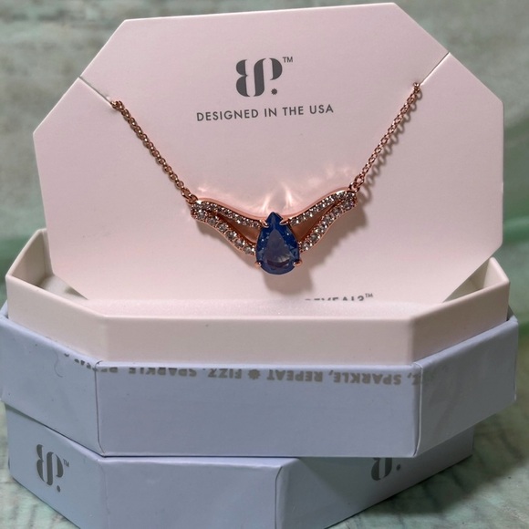 🐾 Poised To Perfection 🐾 - Picture 3 of 6